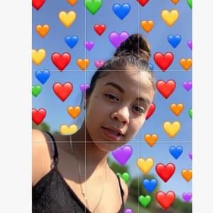 Meet your Posher, Daniela